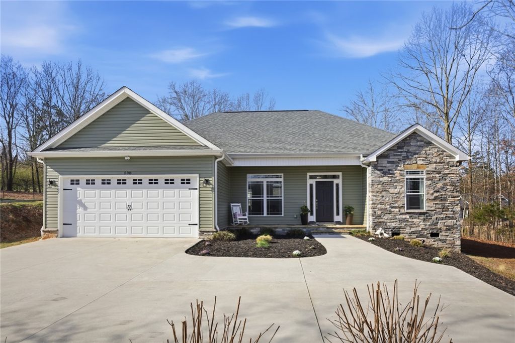 508 Ivy Spring Court, Seneca, SC 29678