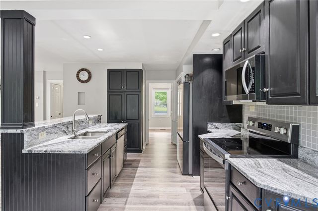 9110 Gayton Rd, Henrico, VA 23229