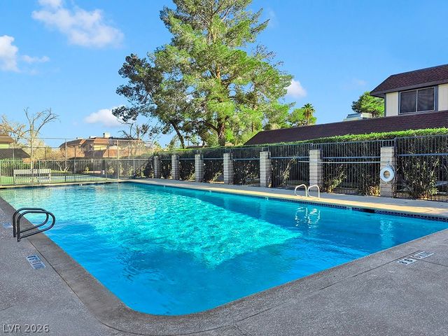 6154 Meadow Vista Lane, Las Vegas, NV 89103