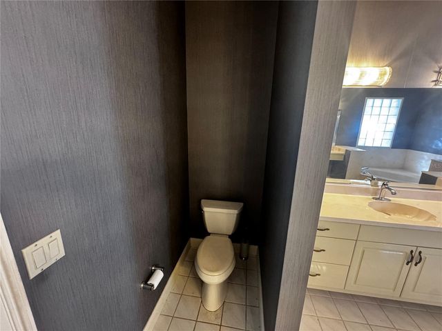 2413 EAGLE TRACE DR, Kissimmee, FL 34746