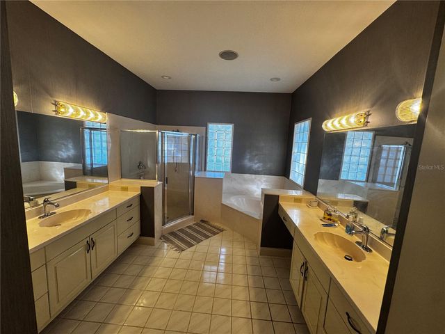 2413 EAGLE TRACE DR, Kissimmee, FL 34746