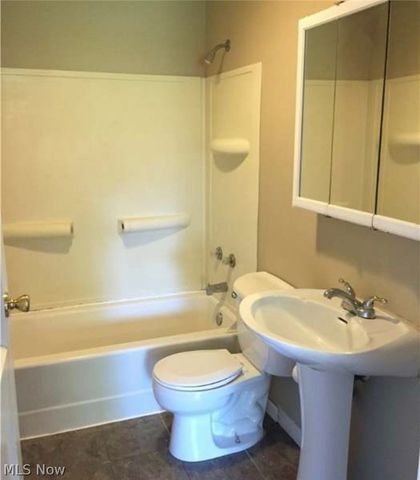 4047 Tacoma Avenue, Lorain, OH 44055