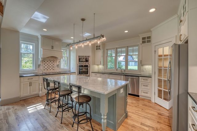 609 Cypress Pointe Lane, Hayesville, NC 28904