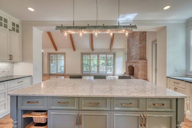 609 Cypress Pointe Lane, Hayesville, NC 28904