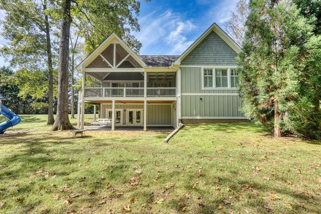 609 Cypress Pointe Lane, Hayesville, NC 28904