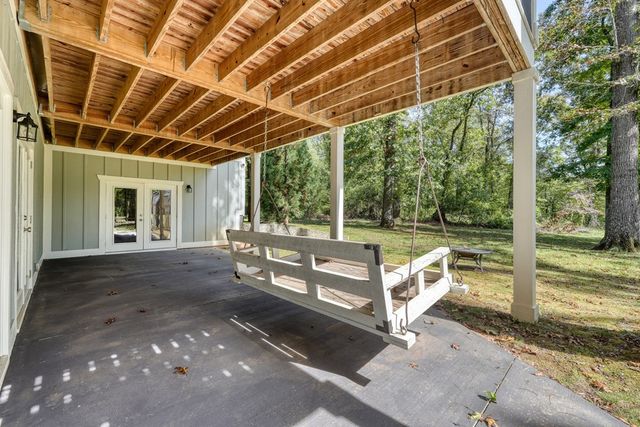 609 Cypress Pointe Lane, Hayesville, NC 28904