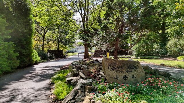 609 Cypress Pointe Lane, Hayesville, NC 28904