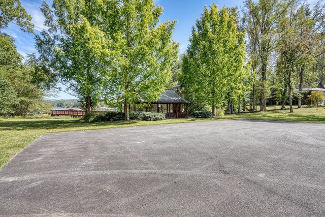 609 Cypress Pointe Lane, Hayesville, NC 28904