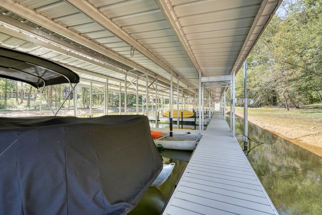 609 Cypress Pointe Lane, Hayesville, NC 28904