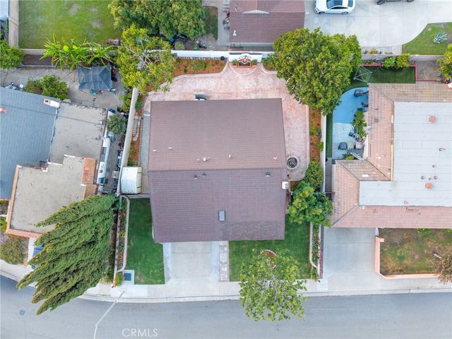 1111 W La Entrada, Anaheim, CA 92801