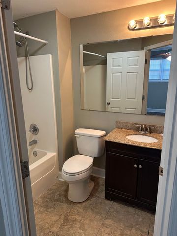 229 S Lipona Rd Apt C, Tallahassee, FL 32304