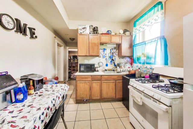 3046 W Polk Street, Chicago, IL 60612