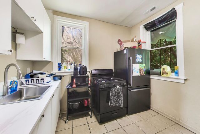 3046 W Polk Street, Chicago, IL 60612