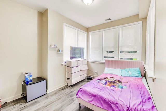 3046 W Polk Street, Chicago, IL 60612