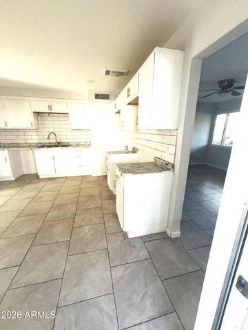 11111 W HOLLYWOOD Avenue, Youngtown, AZ 85363