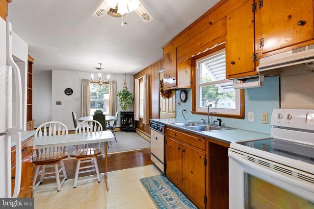 107 N REED ST, Clayton, DE 19938