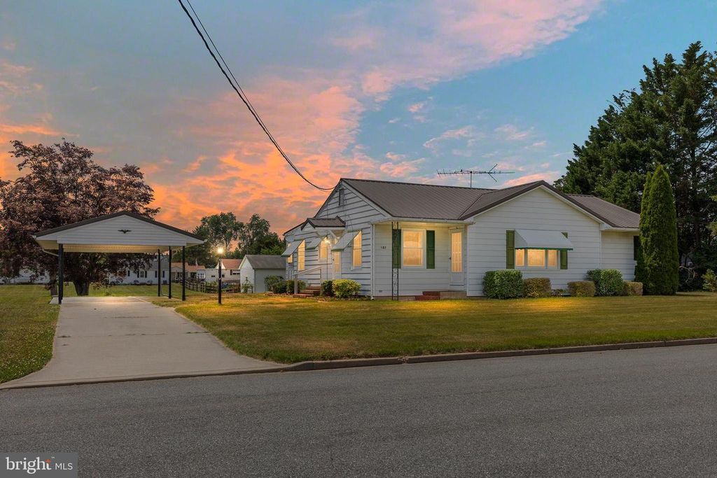 107 N REED ST, Clayton, DE 19938
