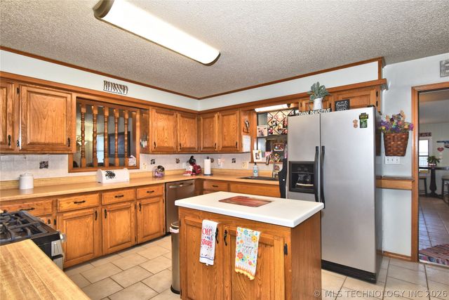 1101 N Taylor Avenue, Wagoner, OK 74467
