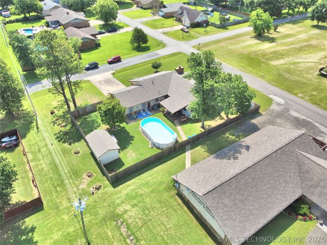1101 N Taylor Avenue, Wagoner, OK 74467