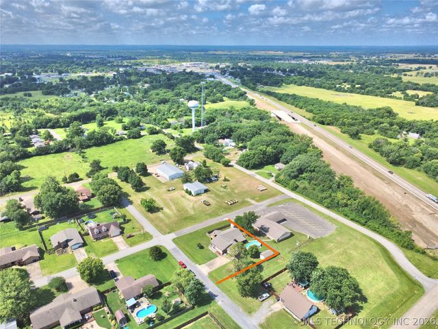 1101 N Taylor Avenue, Wagoner, OK 74467