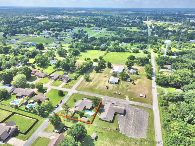1101 N Taylor Avenue, Wagoner, OK 74467