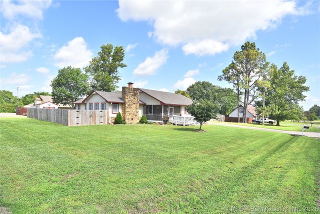 1101 N Taylor Avenue, Wagoner, OK 74467