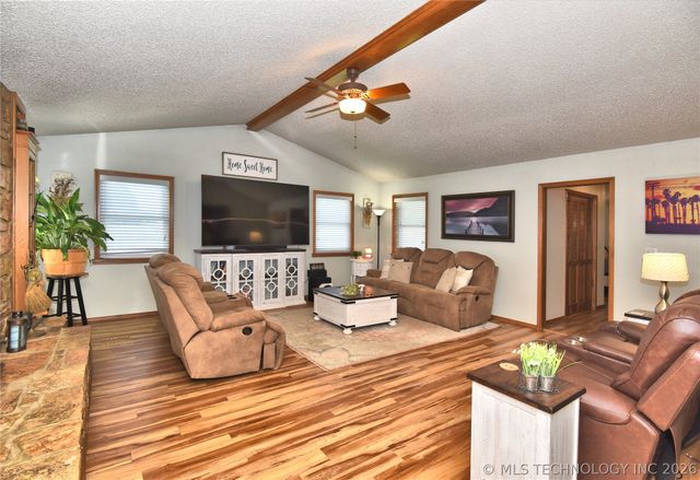 1101 N Taylor Avenue, Wagoner, OK 74467