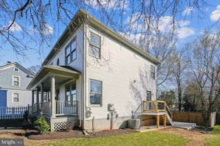 7 FIRST STREET, Leesburg, VA 20175