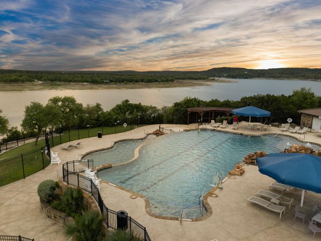 8009 Copper Prairie BND, Lago Vista, TX 78645