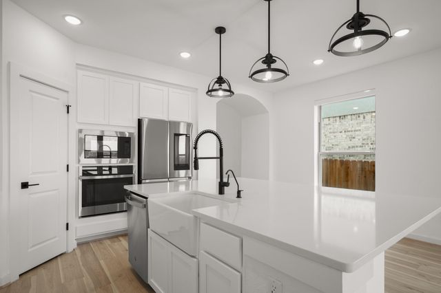 8009 Copper Prairie BND, Lago Vista, TX 78645
