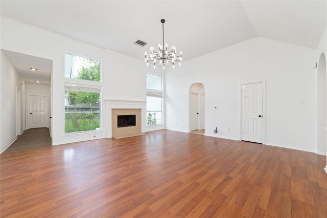 4211 Torrey Creek Lane, Houston, TX 77014