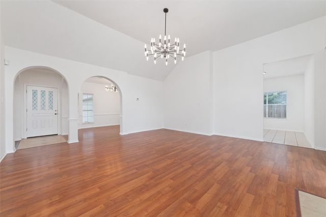 4211 Torrey Creek Lane, Houston, TX 77014