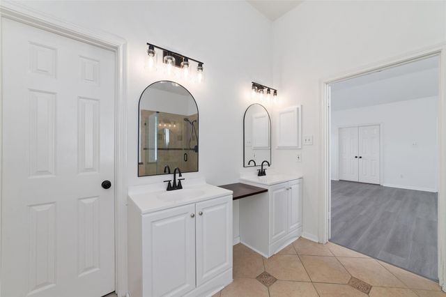 4211 Torrey Creek Lane, Houston, TX 77014