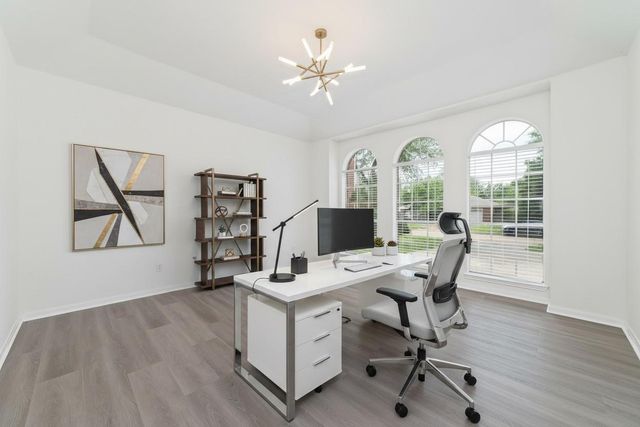 4211 Torrey Creek Lane, Houston, TX 77014