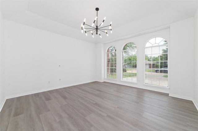 4211 Torrey Creek Lane, Houston, TX 77014