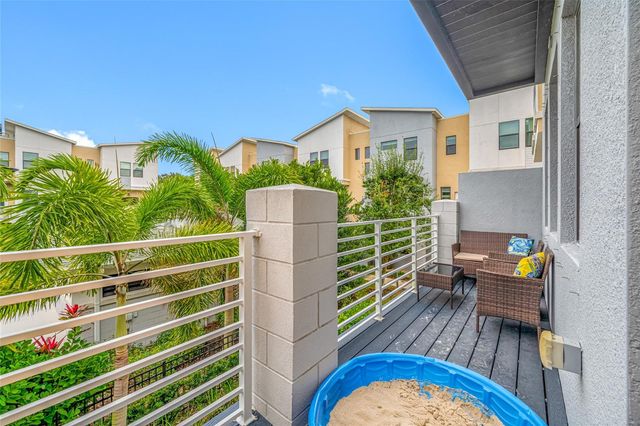 1171 25TH LANE N, St Petersburg, FL 33713