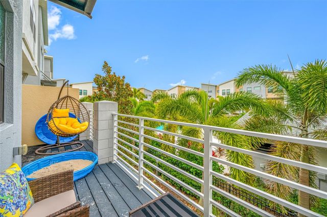 1171 25TH LANE N, St Petersburg, FL 33713