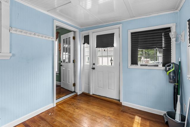 4 Master Street, Manchester, NH 03102