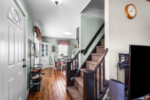 4 Master Street, Manchester, NH 03102