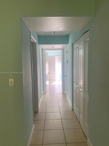 2300 NW 33rd St 910, Oakland Park, FL 33309