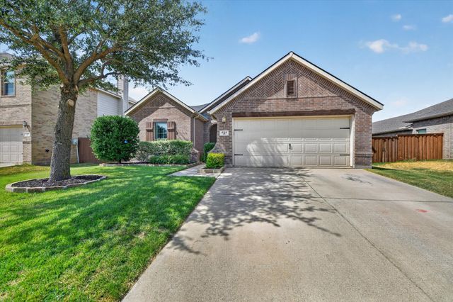 424 Foxcraft Drive, Fort Worth, TX 76131