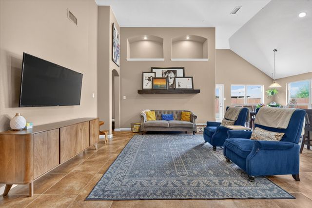 424 Foxcraft Drive, Fort Worth, TX 76131