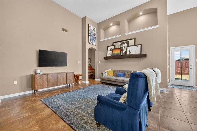 424 Foxcraft Drive, Fort Worth, TX 76131