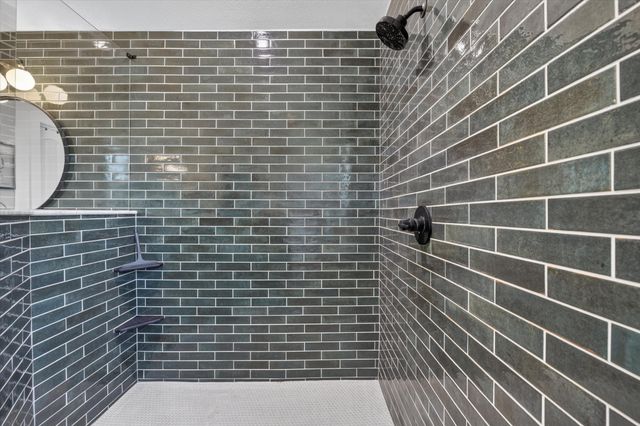 424 Foxcraft Drive, Fort Worth, TX 76131
