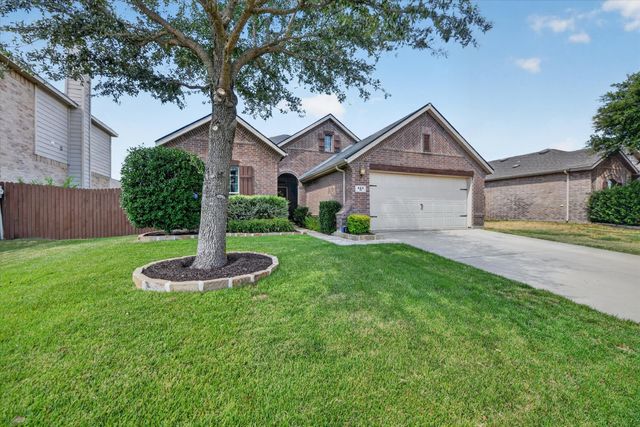 424 Foxcraft Drive, Fort Worth, TX 76131