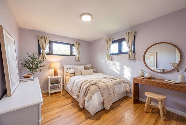 624 Fort Couch Rd, Upper St Clair, PA 15241