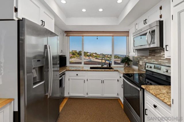 3197 Wayne Ln, San Diego, CA 92117