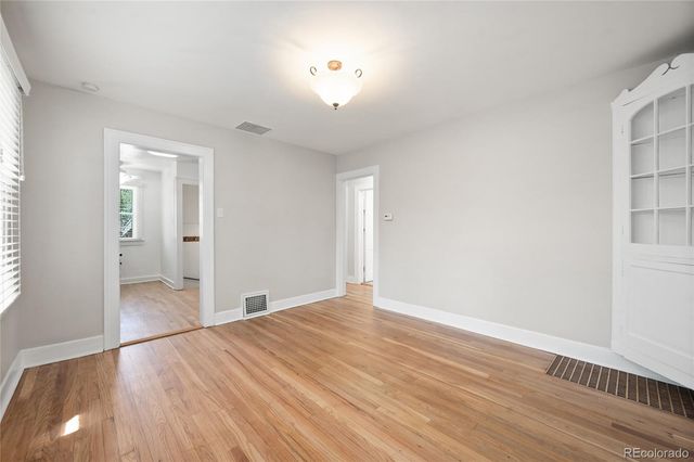 1423 S University Boulevard, Denver, CO 80210