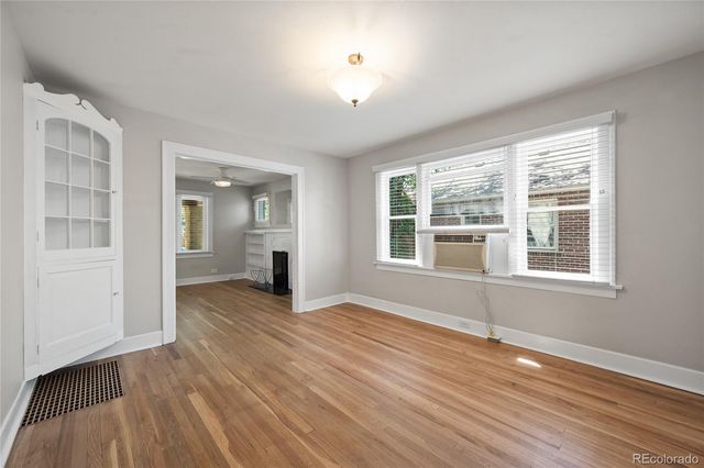 1423 S University Boulevard, Denver, CO 80210