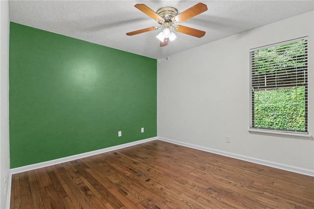 445 Taberwood Way, Roswell, GA 30076